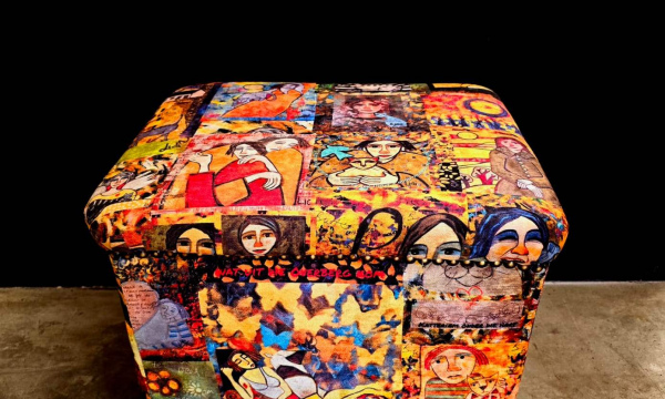 Geel Ottoman